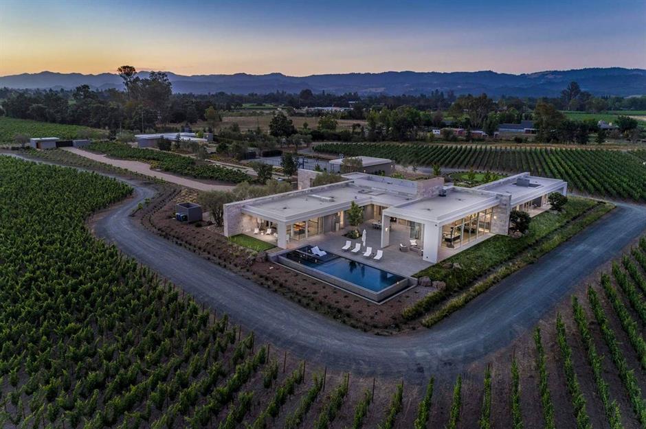 Drink In The Views At These Incredible Vineyard Homes Loveproperty Com   3fb4dafc D359 4708 A005 C71c6f2890cd California Vineyard Exteriro 